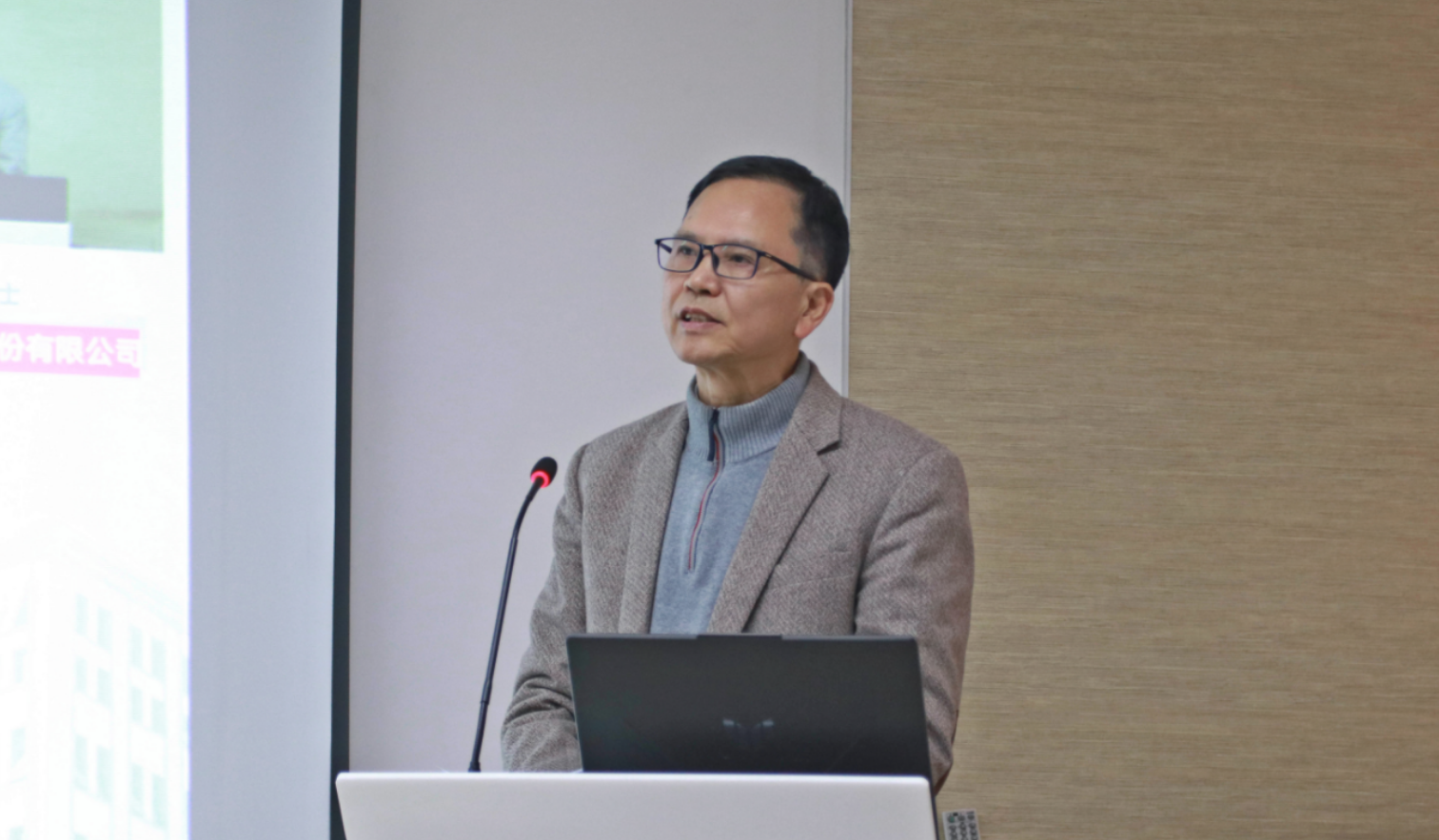 1702951776176708.png image.png