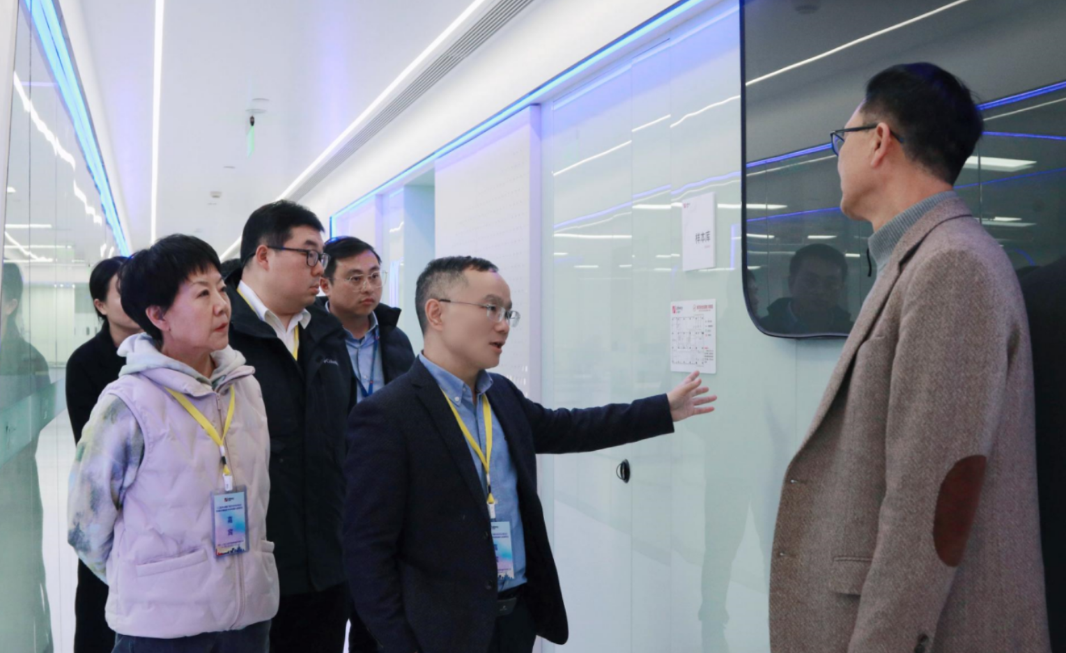 1702951928882625.png image.png